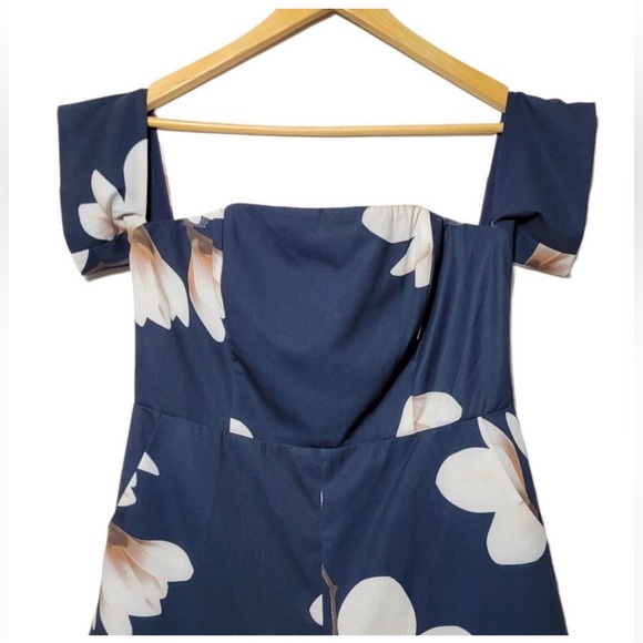 L'atiste Floral Print Romper Blue Size Large. - Picture 4 of 8